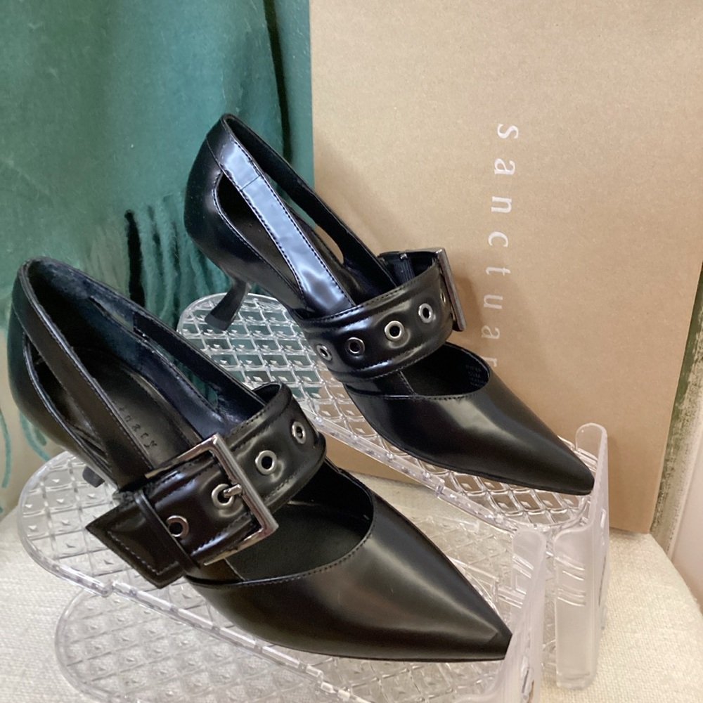 Sanctuary‎ Piper Black Heels with Statement Buckle
